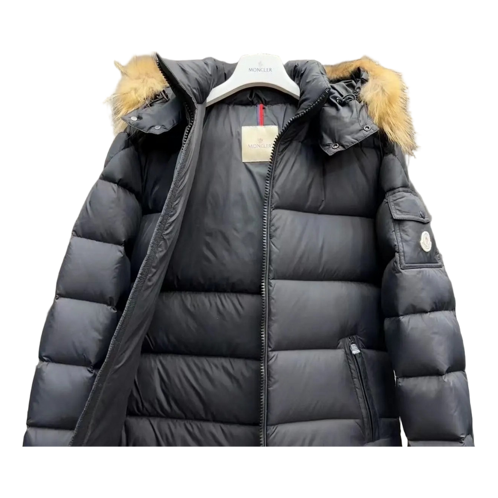 Moncler Fur-Trim Hooded Short Puffer Jacket – Black | Premium Down | Luxury Outerwear
