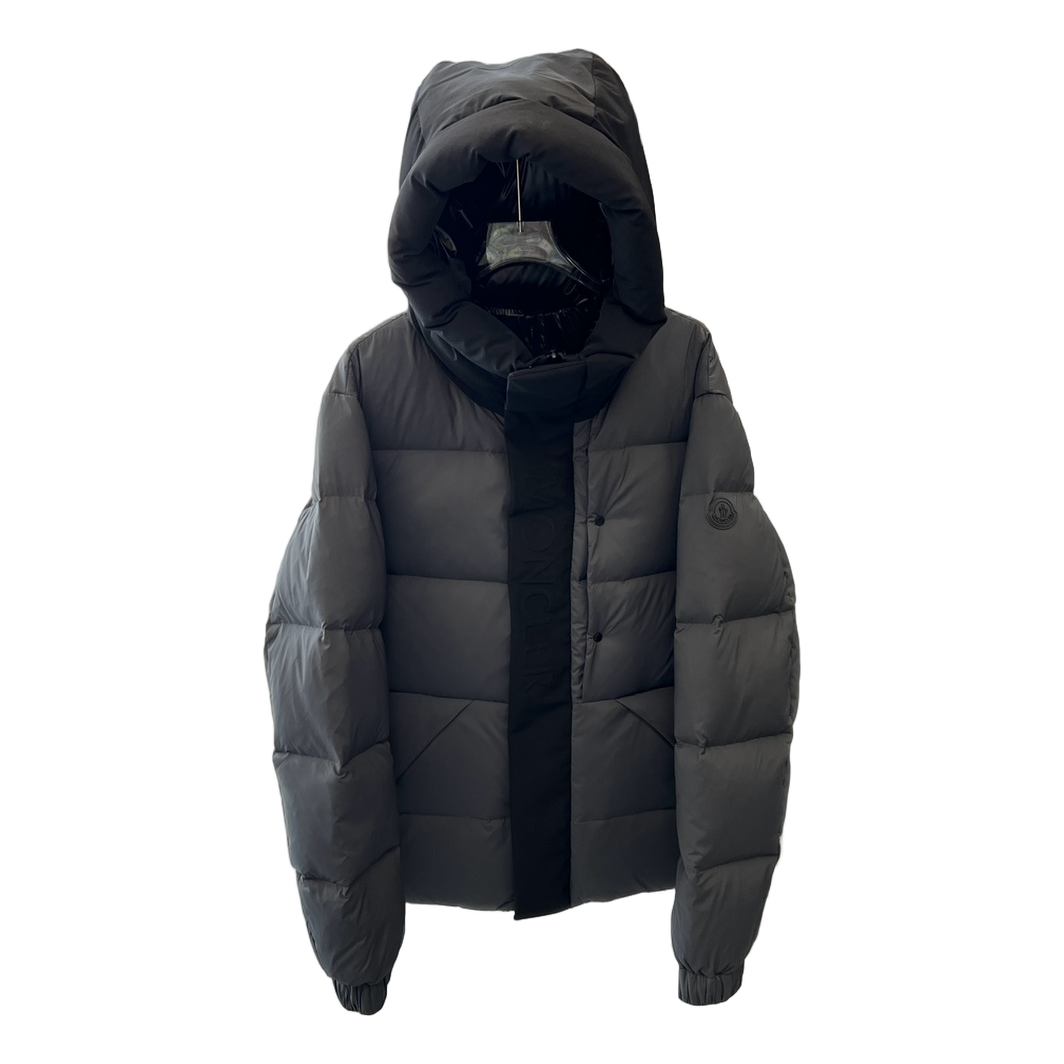 Moncler Contrast-Hood Colour-Block Puffer Jacket | Premium Down | Luxury Outerwear