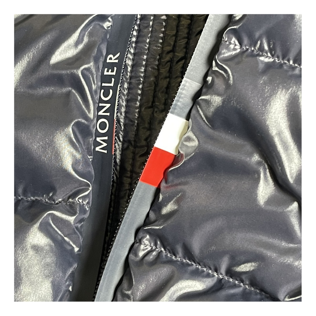 Moncler Glossy Logo-Zip Hooded Puffer Jacket – Navy | Premium Down | Luxury Outerwear