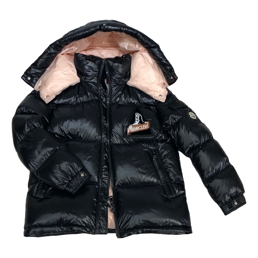Moncler Mountain-Badge Glossy Short Puffer Jacket – Black | Premium Down | Luxury Outerwear